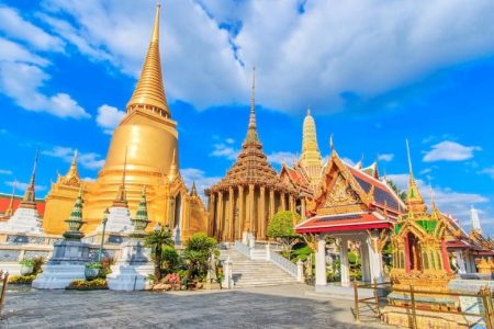 Royal Grand Palace & The Emerald Buddha Temple | Half Day Tour